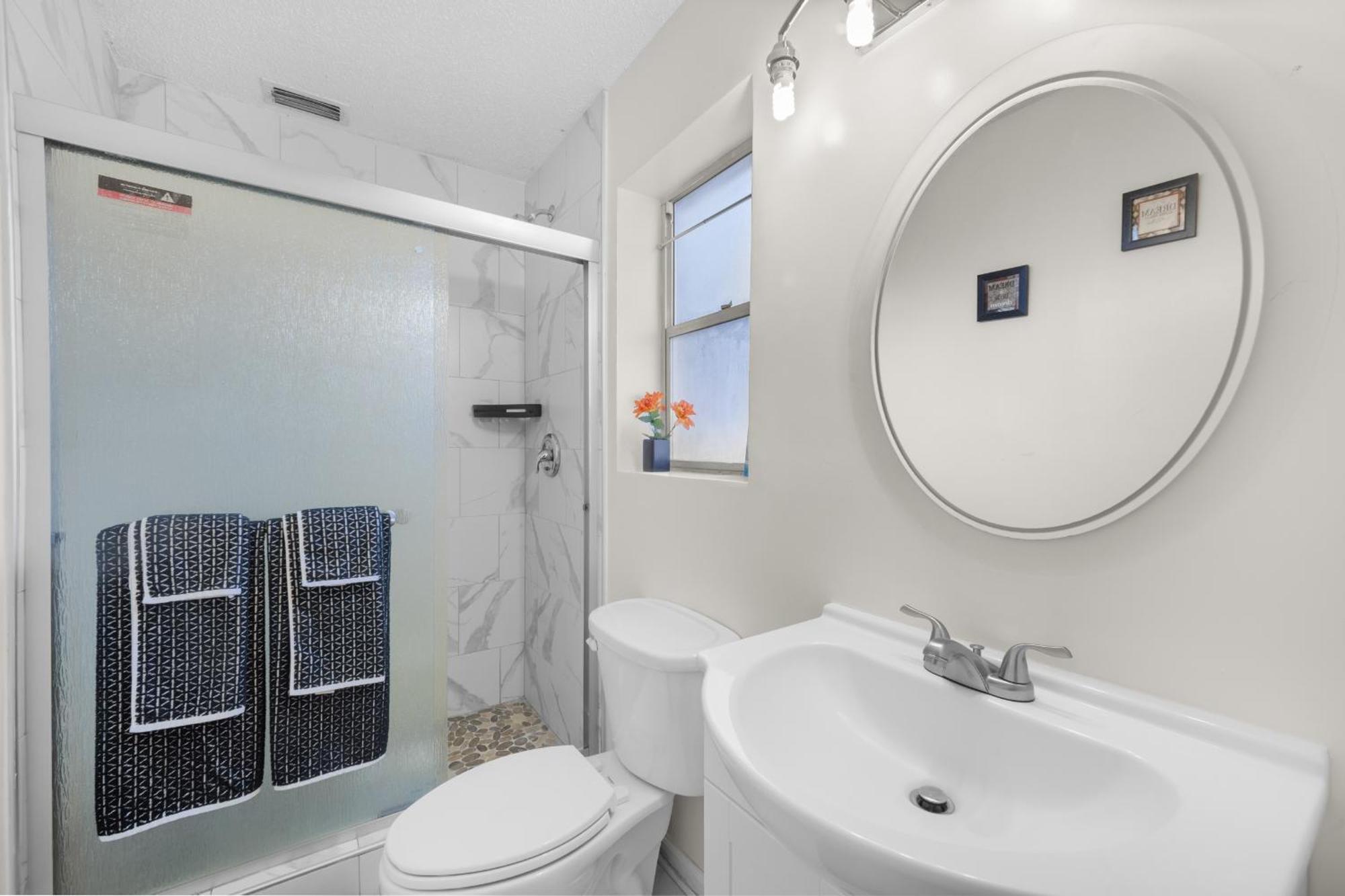 Pet Friendly Large Studio With Free Wi-Fi In Great Location! Orange Park Kültér fotó